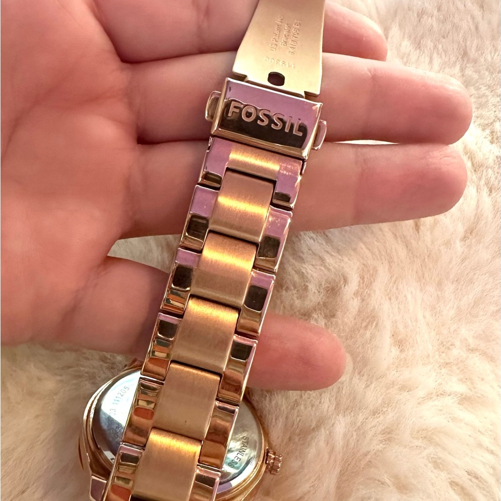 Fossil Stella Watch ES3003 Day Date 24H Pearl Look Dial 38mm Case Quartz Analog - Picture 3 of 5